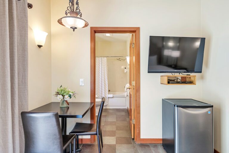 Hillside Room - Sonoma Coast Villa