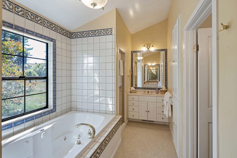 Grand Residence - Sonoma Coast Villa